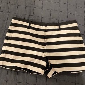 Gap black and white stripe shorts